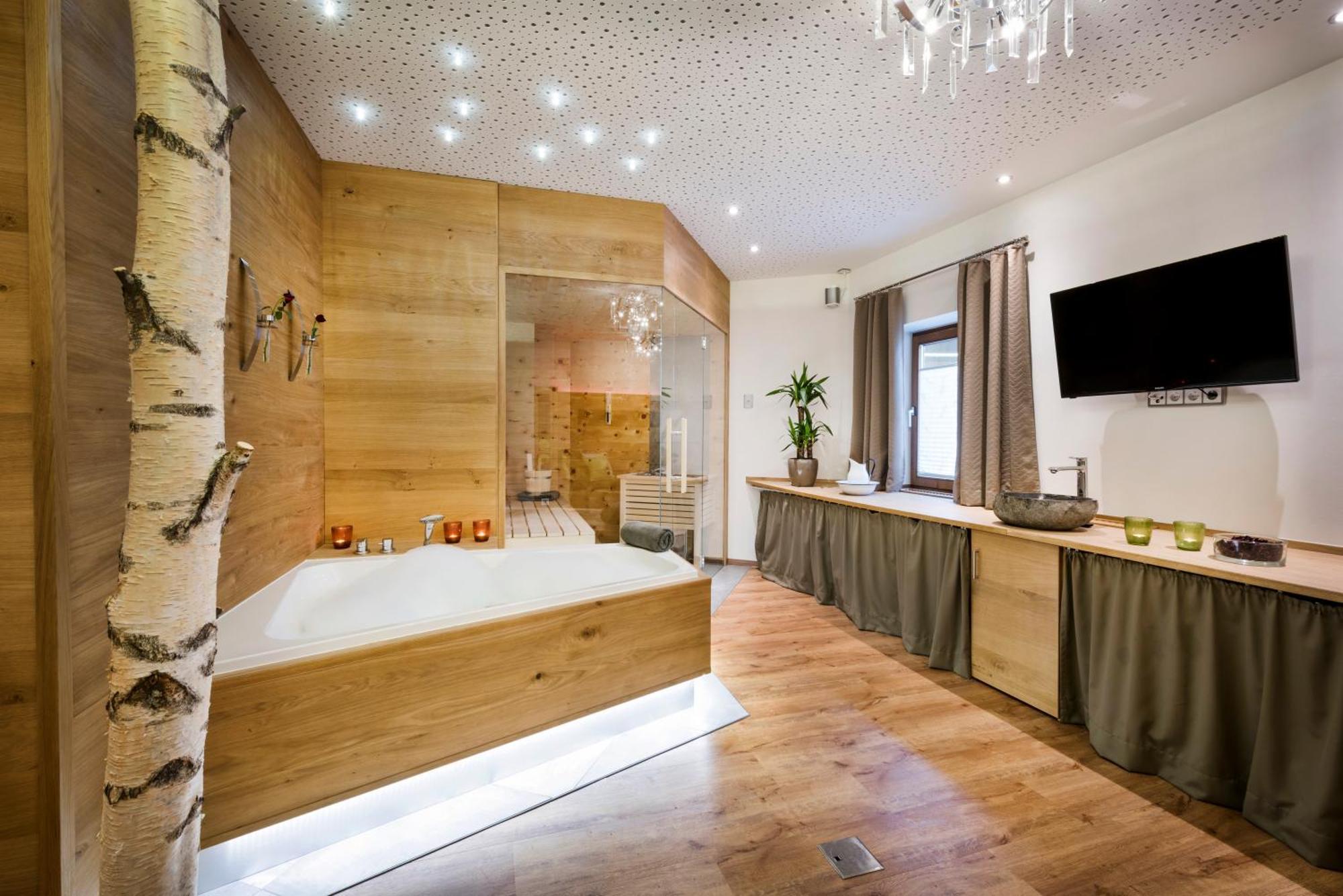 Posthotel Rattenberg Екстериор снимка