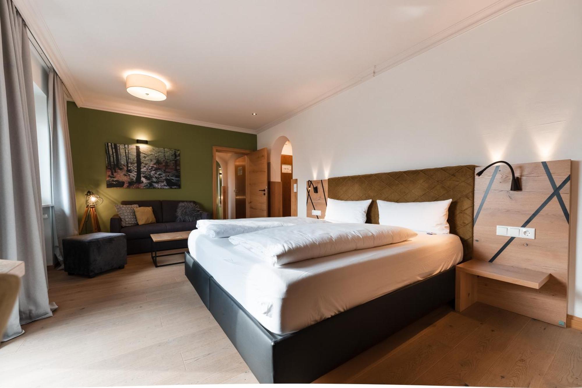 Posthotel Rattenberg Екстериор снимка